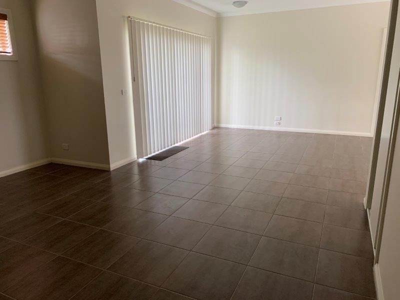 10/12 Stellato Place, Hampton Park VIC 3976