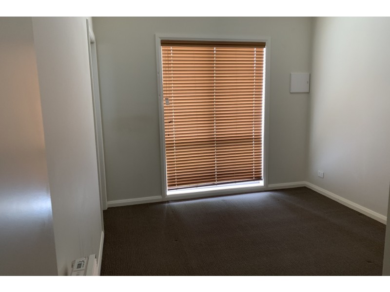 10/12 Stellato Place, Hampton Park VIC 3976