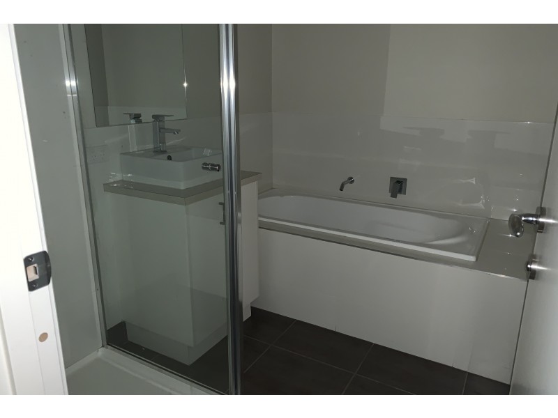 10/12 Stellato Place, Hampton Park VIC 3976