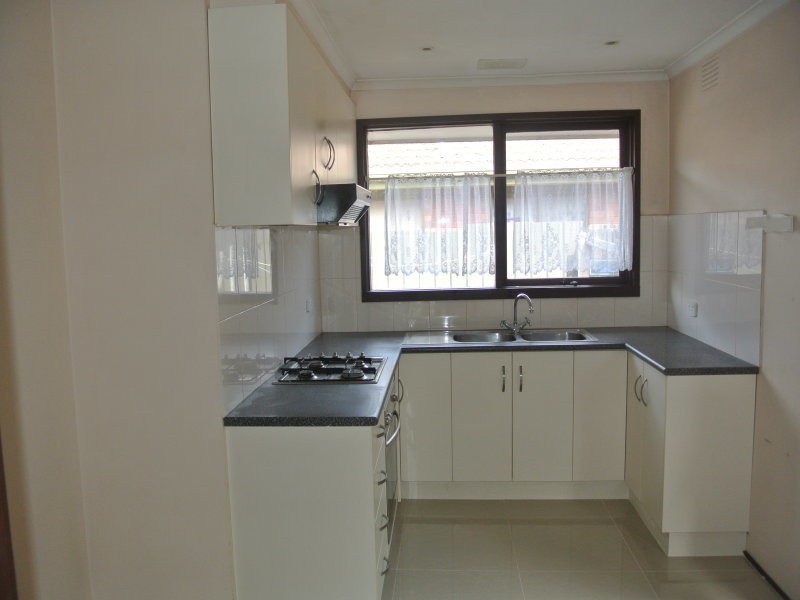 1/98 Railway Parade, Dandenong VIC 3175