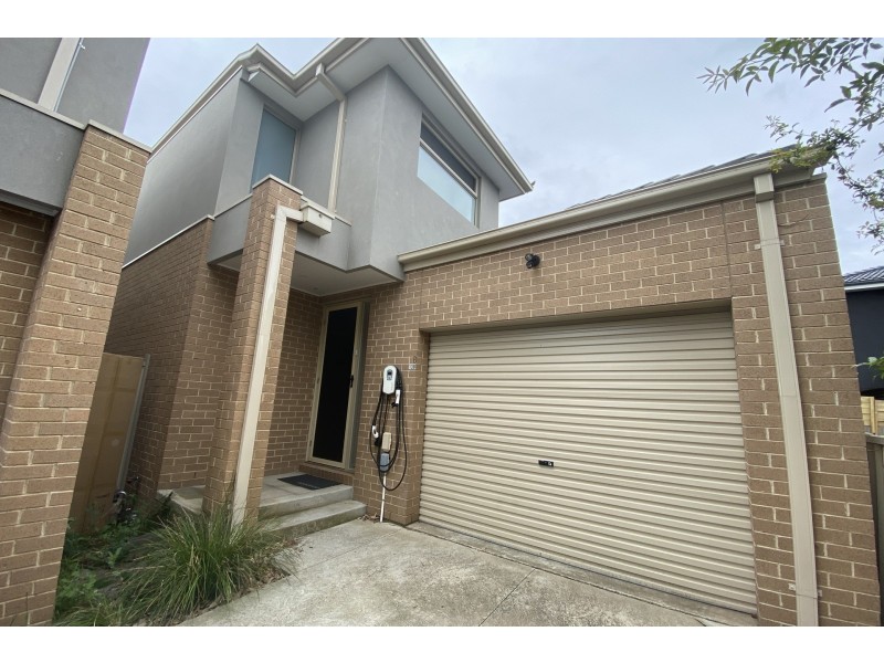 13B McLaughlan Avenue, Eumemmerring VIC 3177