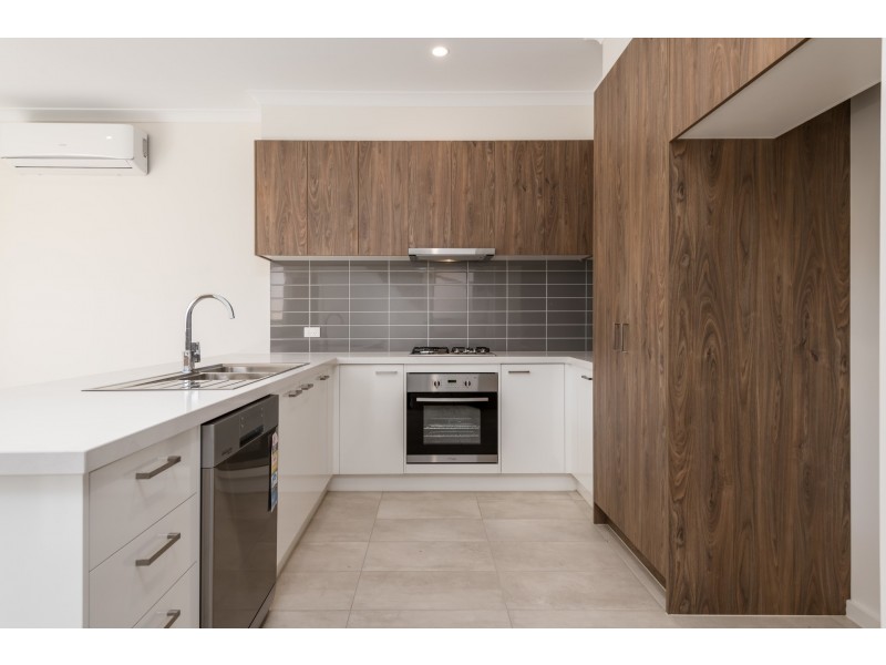 2/5-7 Eva Street, Clayton VIC 3168
