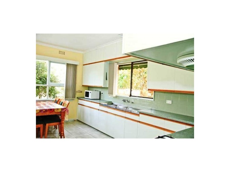 35 Dennis Street, Clayton VIC 3168