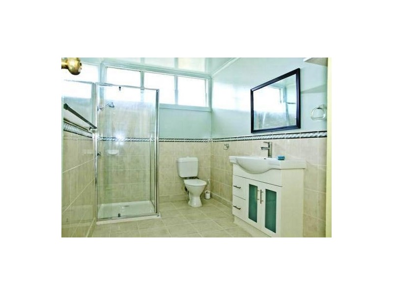 35 Dennis Street, Clayton VIC 3168