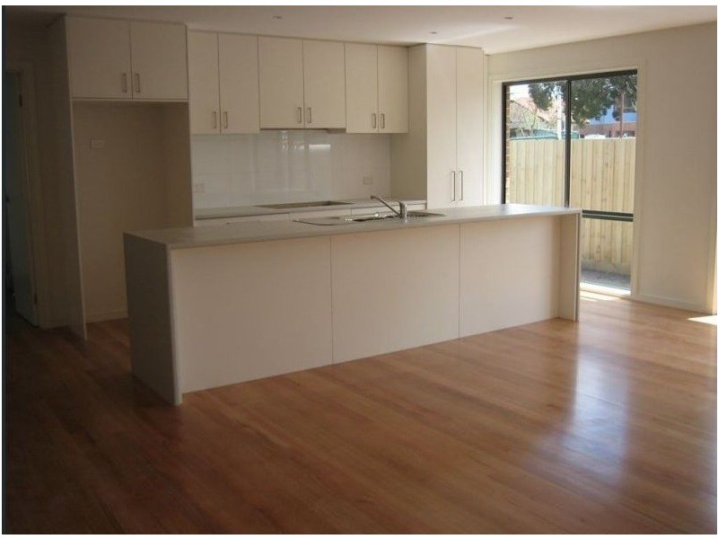 2/21 Knight Street, Clayton South VIC 3169