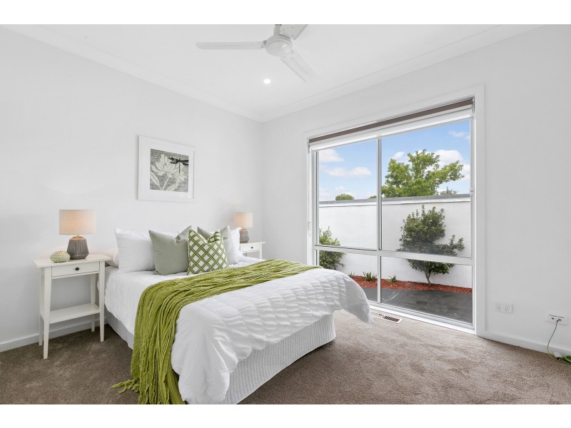 2/3 Jellicoe Street, Noble Park VIC 3174