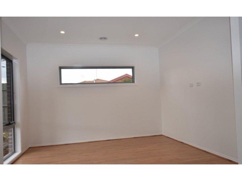 1A The Birches, Doveton VIC 3177