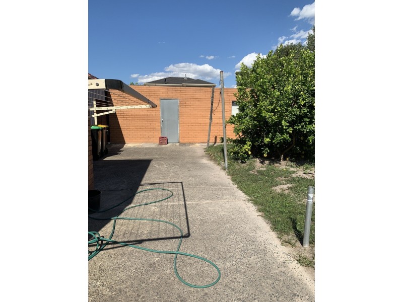 10 Wall Street, Noble Park VIC 3174