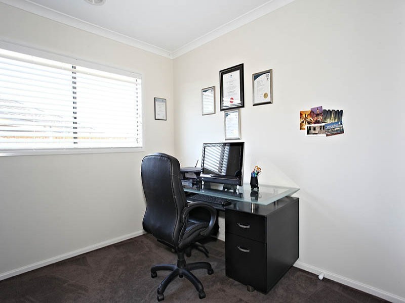 21 Kess Grove, Lyndhurst VIC 3975