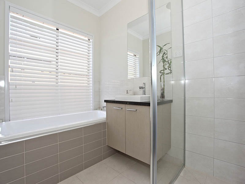 21 Kess Grove, Lyndhurst VIC 3975