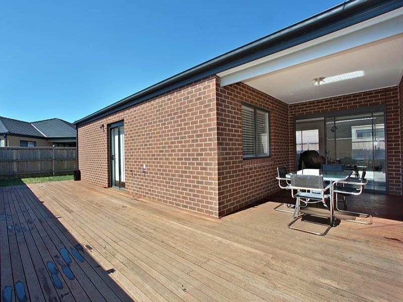 21 Kess Grove, Lyndhurst VIC 3975