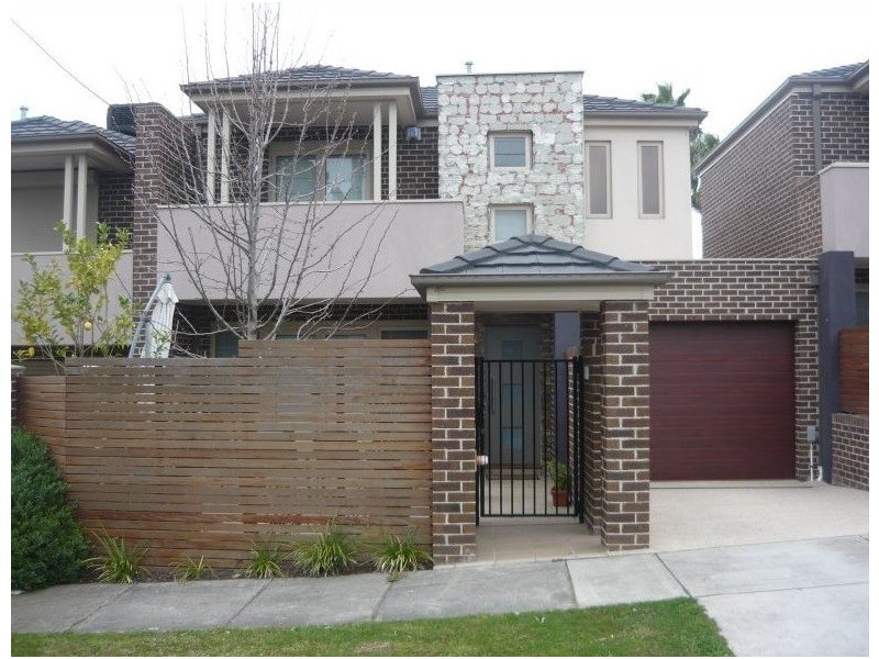 15 Louis Avenue, Dandenong VIC 3175