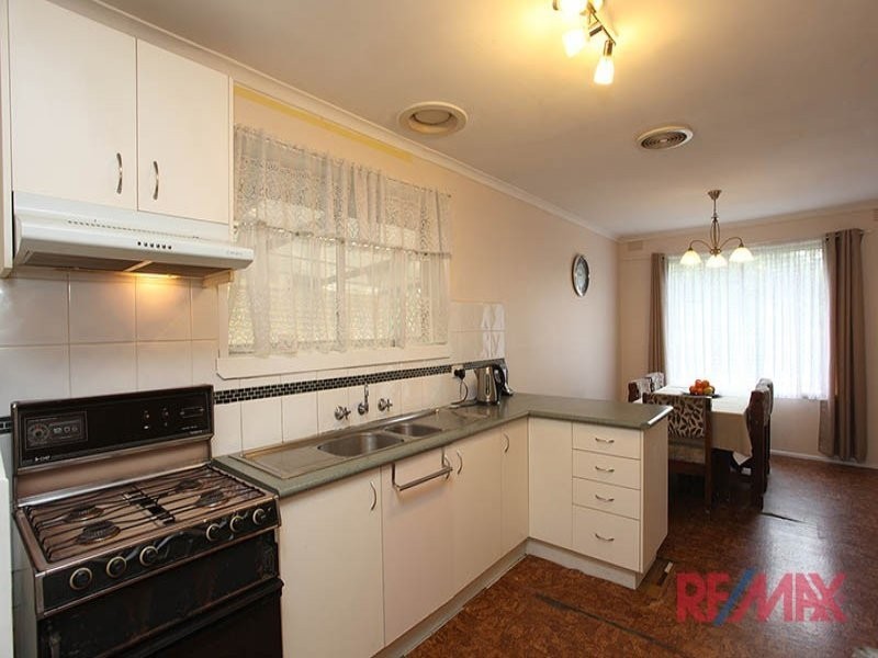 21 Allison Avenue, Eumemmerring VIC 3177