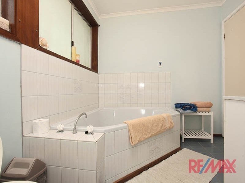 21 Allison Avenue, Eumemmerring VIC 3177