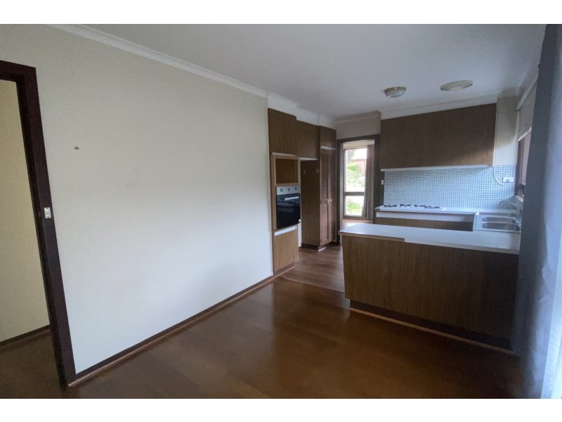 27 Camelot Drive, Glen Waverley VIC 3150