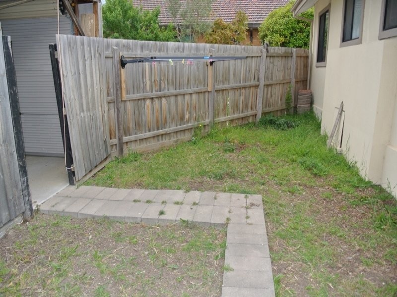 1/14 Omalley Crescent, Dandenong North VIC 3175