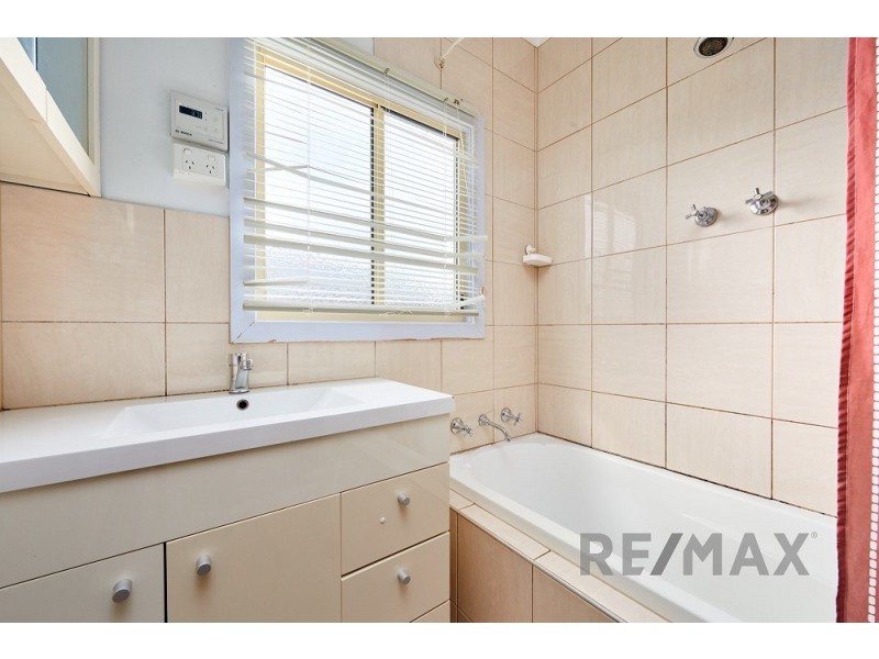 12 Lacebark Street, Doveton VIC 3177