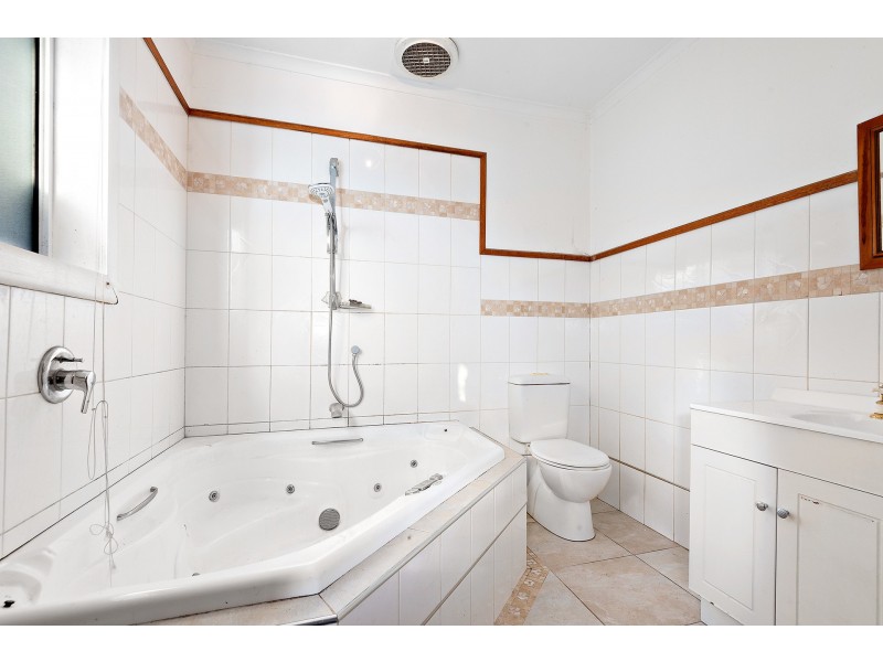 30 Ora Street, Hampton Park VIC 3976