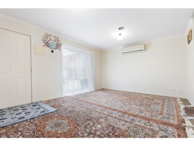 2/41-43 Bruce Street, Dandenong VIC 3175