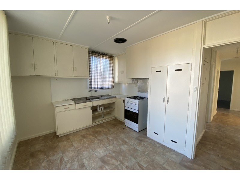 24 Napier Street, Dandenong VIC 3175