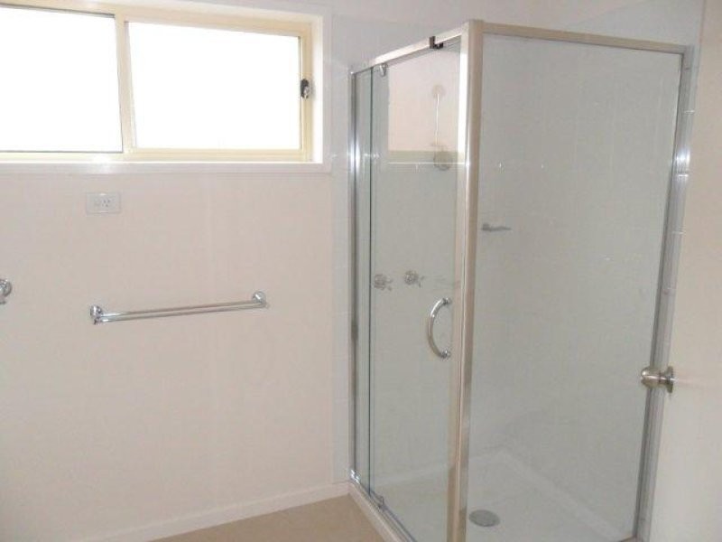 10 Glenthorne Drive, Keysborough VIC 3173