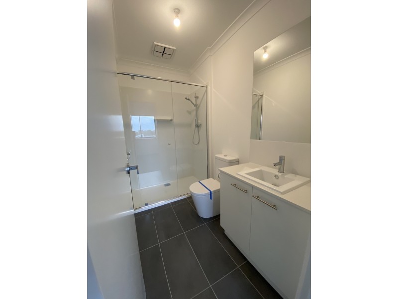 7 Kinsfolk Circuit, Doveton VIC 3177