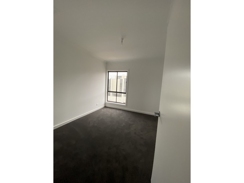 7 Kinsfolk Circuit, Doveton VIC 3177