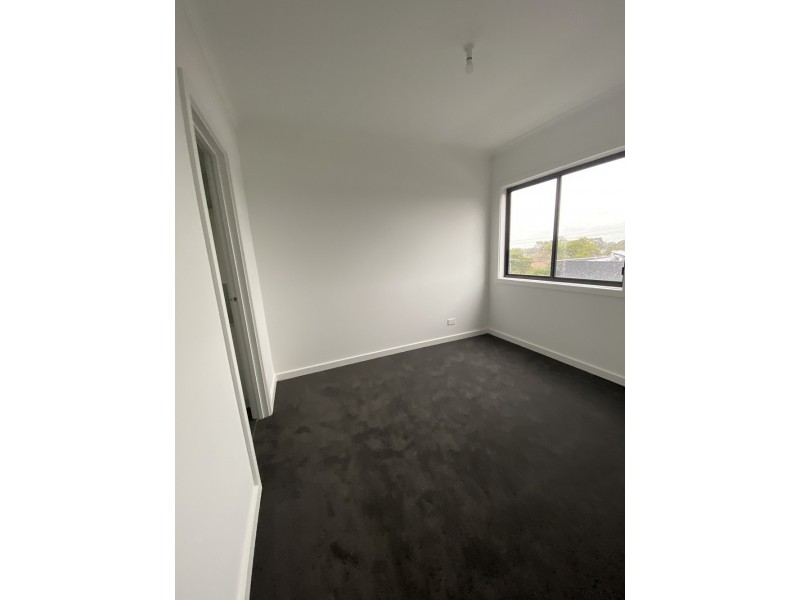 7 Kinsfolk Circuit, Doveton VIC 3177