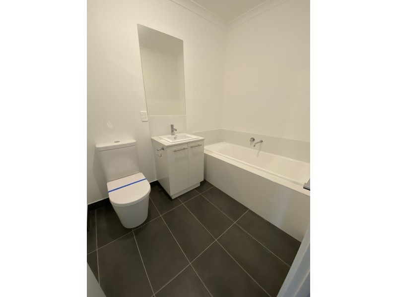 7 Kinsfolk Circuit, Doveton VIC 3177