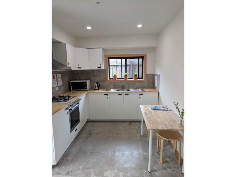 Room 5/74 Jones Road, Dandenong VIC 3175