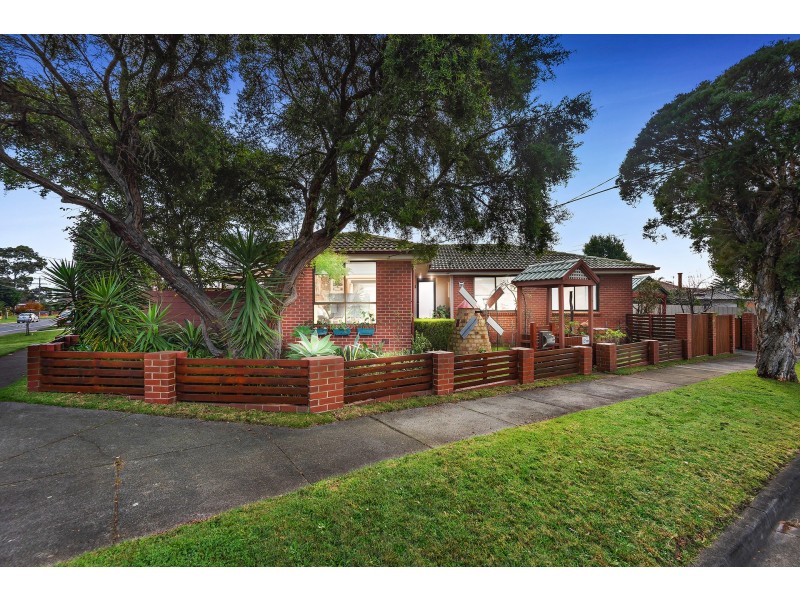 36 Mulberry Crescent, Frankston North VIC 3200