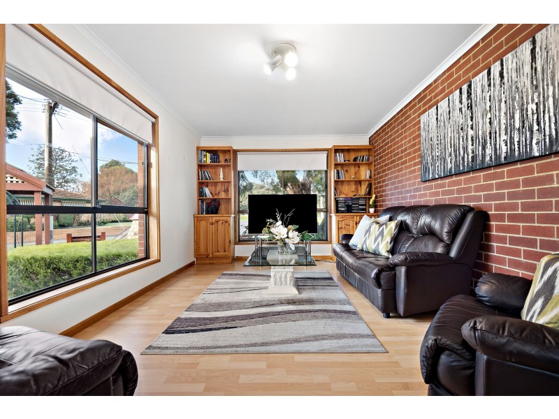 36 Mulberry Crescent, Frankston North VIC 3200