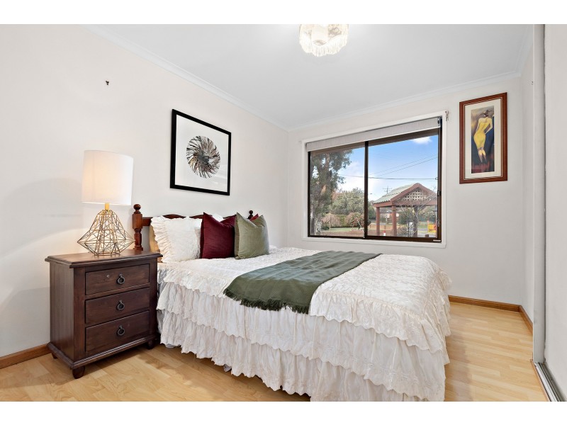 36 Mulberry Crescent, Frankston North VIC 3200