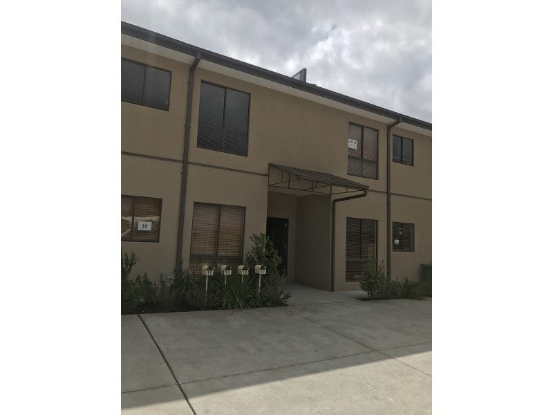 11/12 Stellato Place, Hampton Park VIC 3976