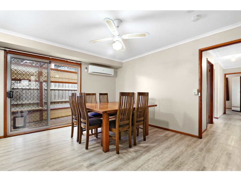 5 Bill Place, Hampton Park VIC 3976