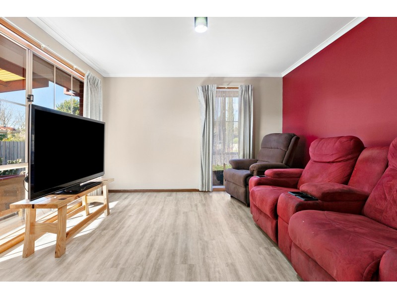 5 Bill Place, Hampton Park VIC 3976