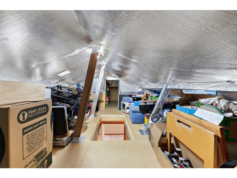 5 Bill Place, Hampton Park VIC 3976