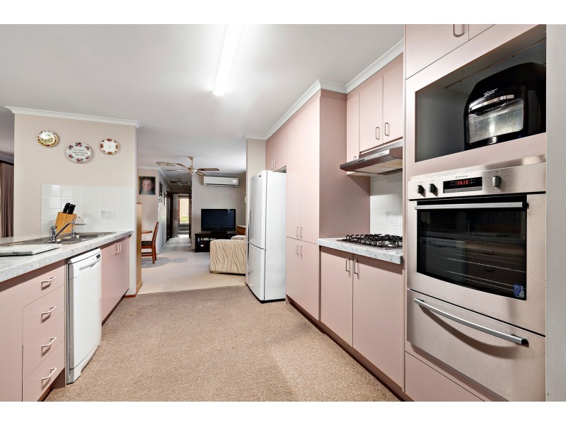 3 Illowra Court, Berwick VIC 3806