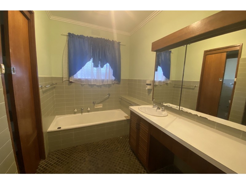 1/8-10 Belgrave Hallam Road, Hallam VIC 3803