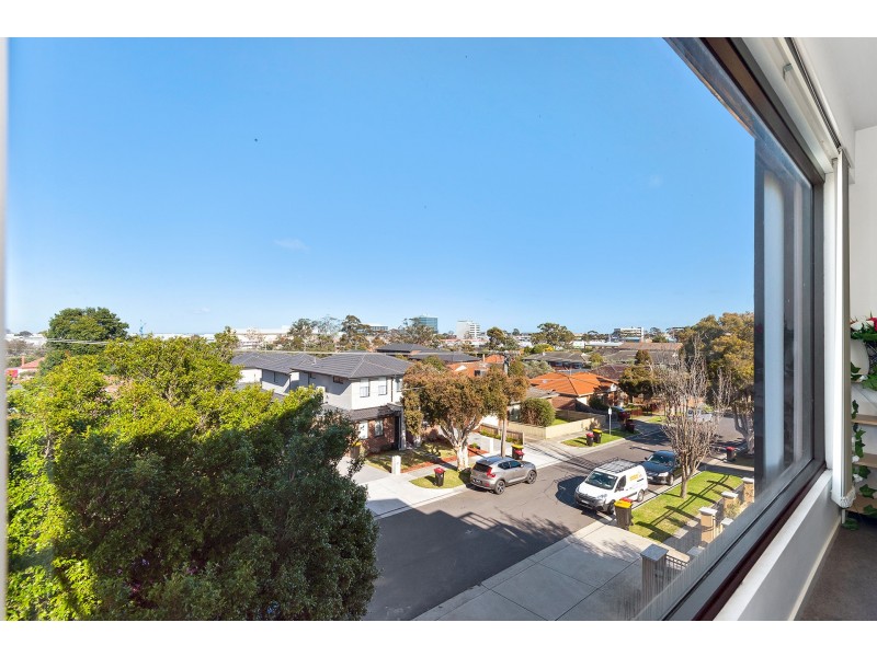 13/23 Edith Street, Dandenong VIC 3175