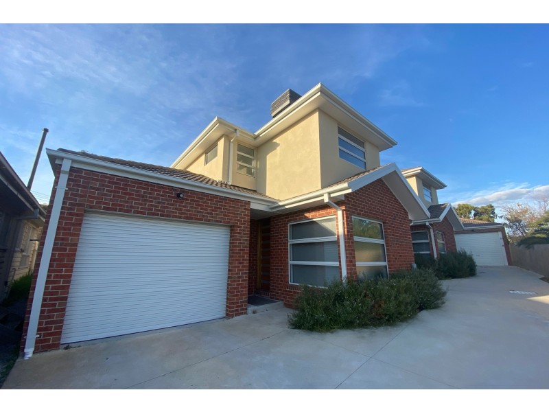 2/15 Dorothy Street, Doveton VIC 3177