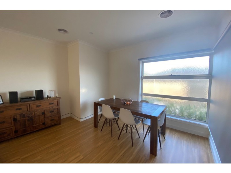 2/15 Dorothy Street, Doveton VIC 3177