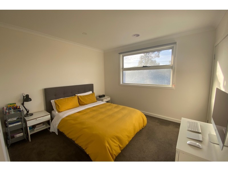 2/15 Dorothy Street, Doveton VIC 3177