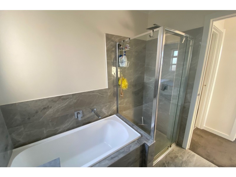 2/15 Dorothy Street, Doveton VIC 3177