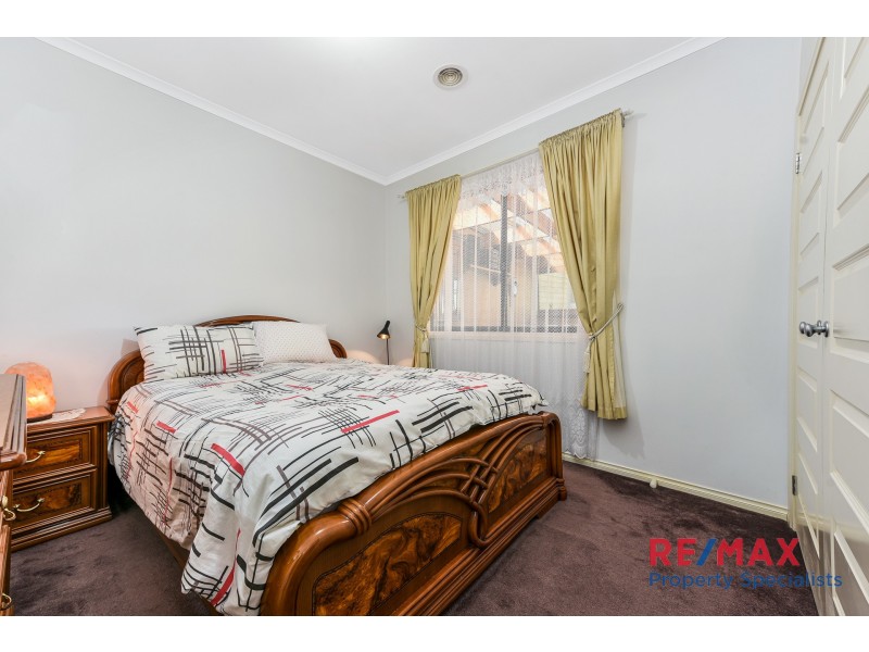 48 Kirkwood Crescent, Hampton Park VIC 3976