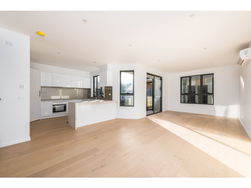 3/53 Koonawarra Street, Clayton VIC 3168