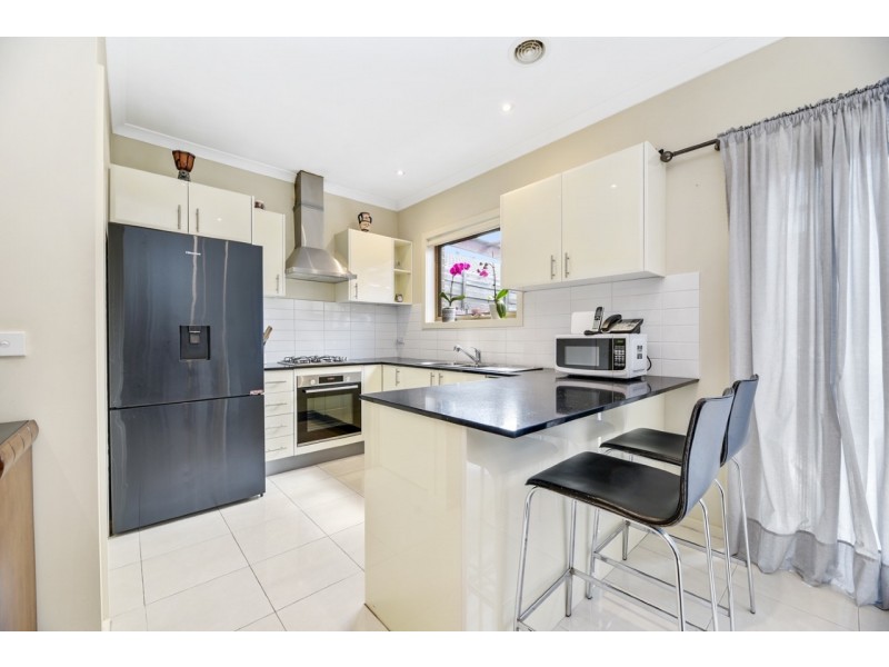 1/12-14 Kingsfield Crescent, Lynbrook VIC 3975