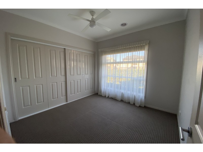 43 Olive Road, Hampton Park VIC 3976