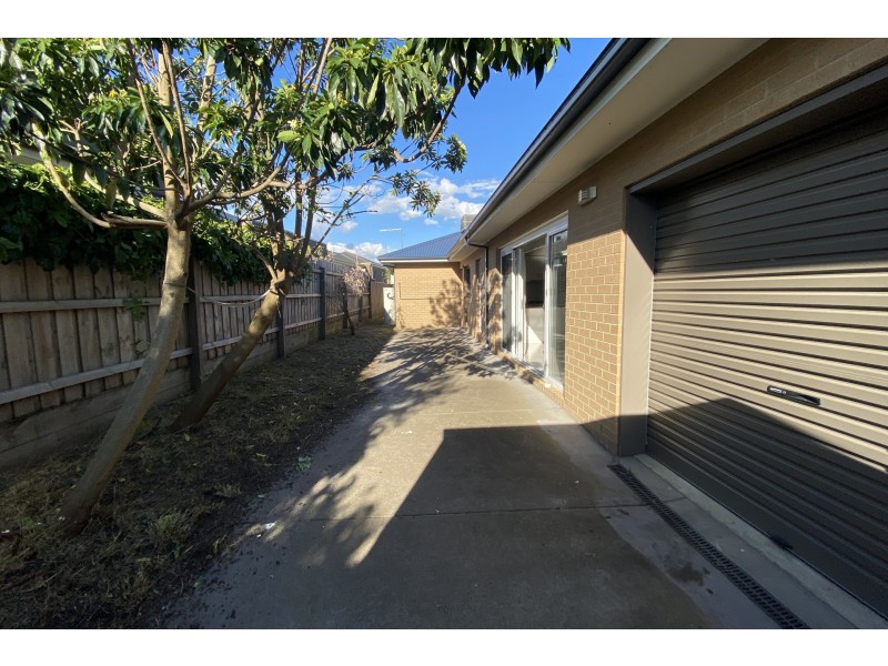 43 Olive Road, Hampton Park VIC 3976