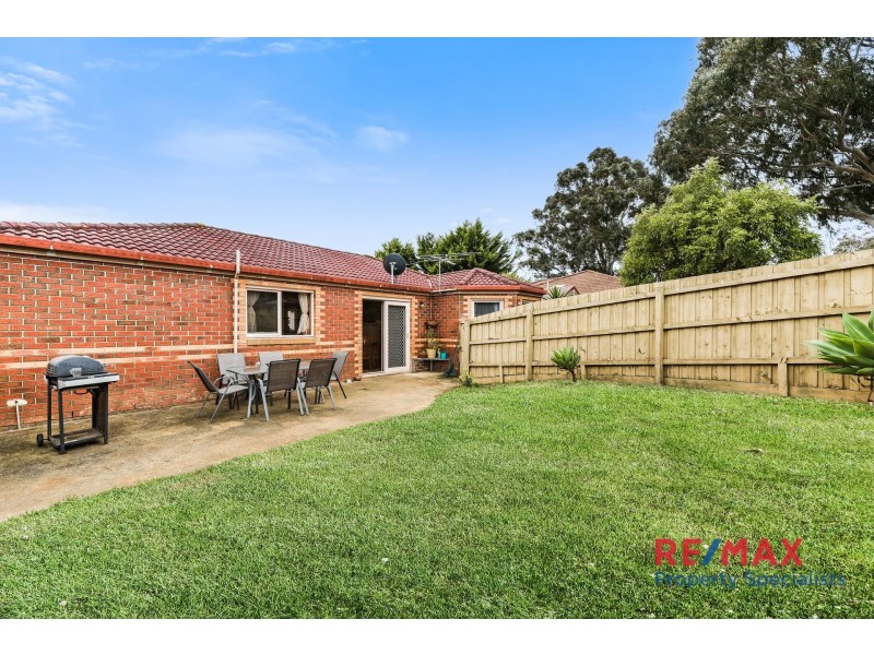 4 Curringa Close, Berwick VIC 3806